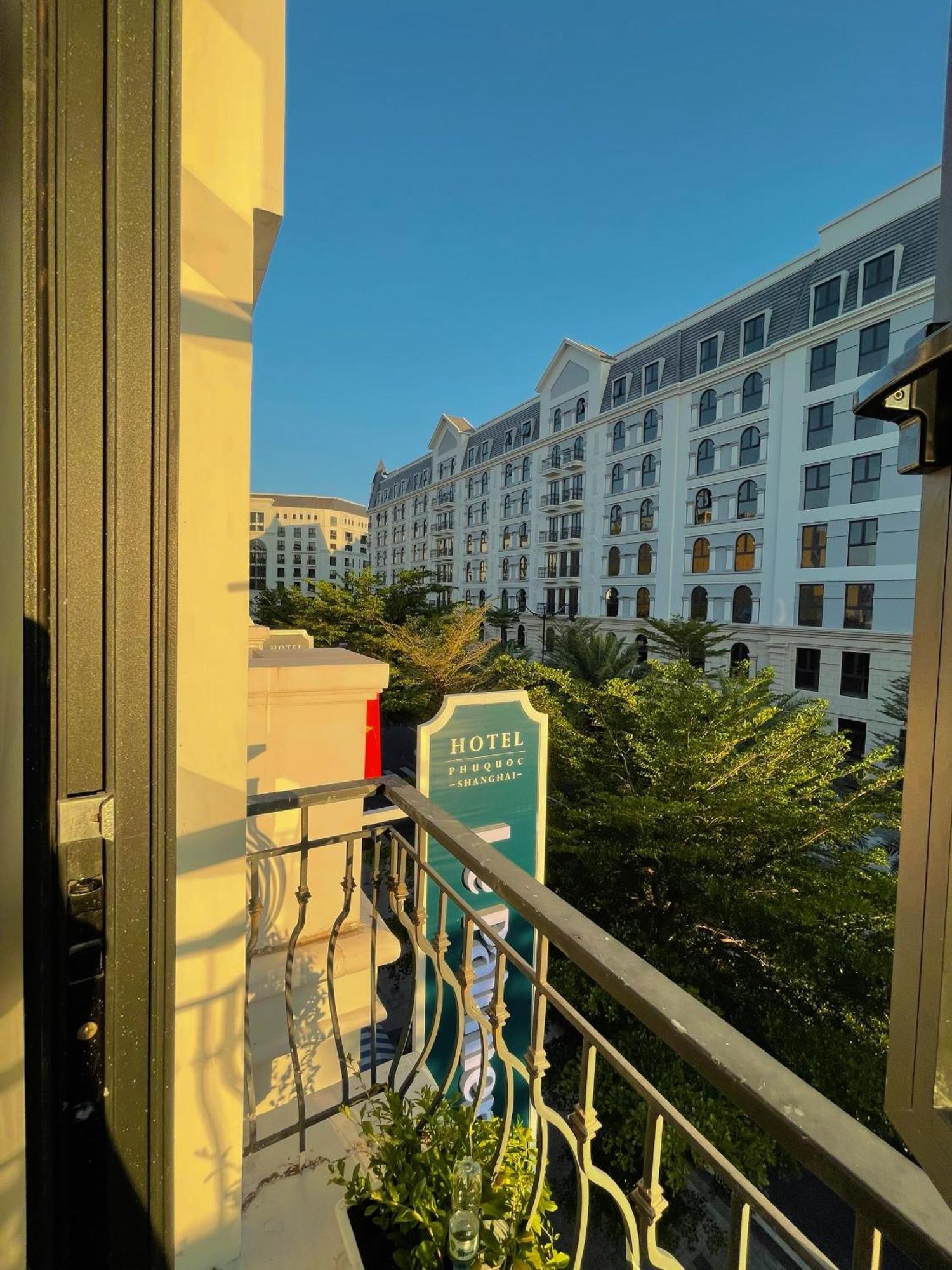 Le Palmier Phu Quoc Hotel Exterior photo